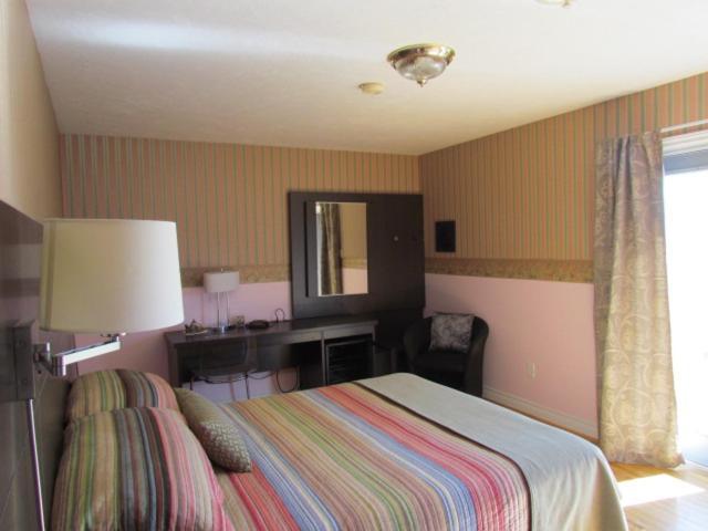 Shepody Bay Inn Hopewell Cape Exterior photo
